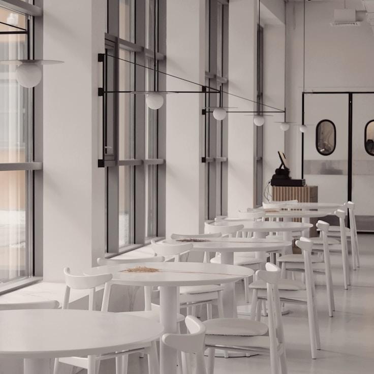 Casual restaurant with booth seating